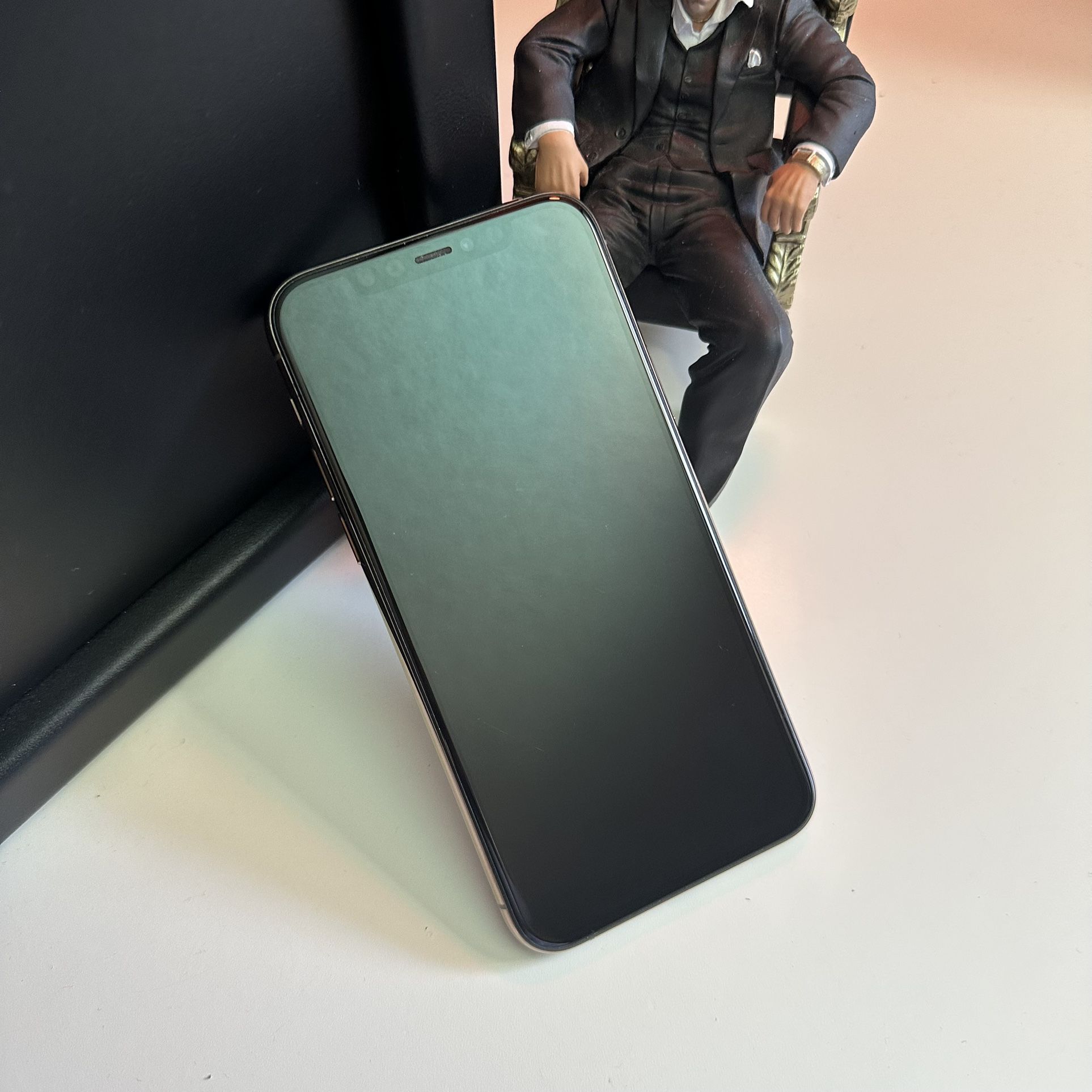 iPhone 11 Pro - Rose Gold - 256 GIG- Unlocked - Liberator