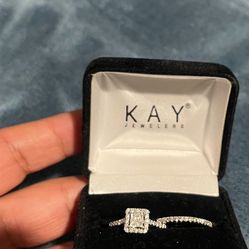 Engagement Ring And Wedding Band Size 7