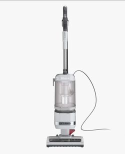 (Brand New) Shark
Navigator Lift-Away ADV Upright Vacuum