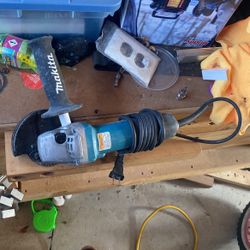 Makita High Power Grinder 