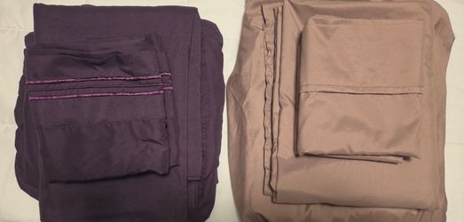 2 Full XL bed sheet sets