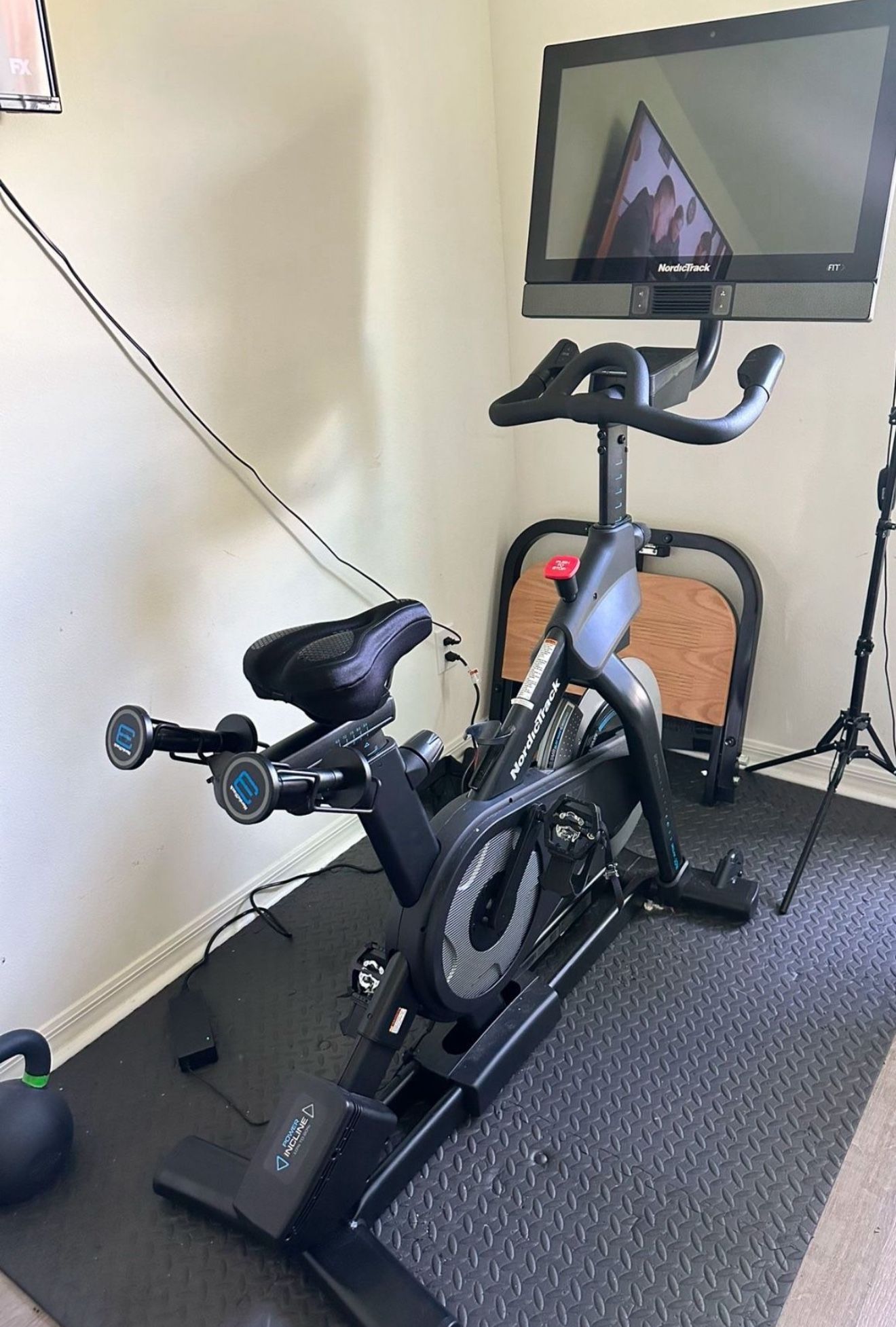 NordicTrack S27i Studio Bike