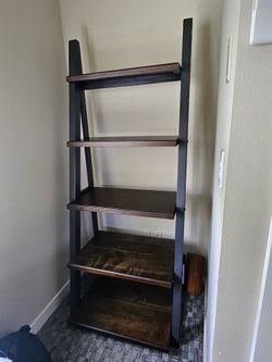 Bayside Furnishings 72" Ladder Bookcase - Like New / Excellent Condition