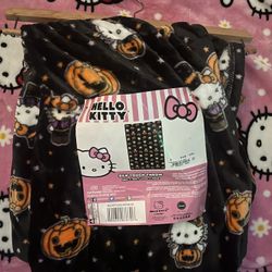 Hello Kitty Halloween Blanket 