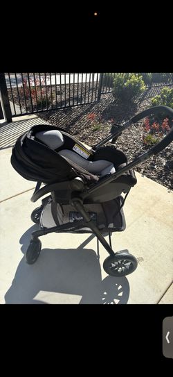 Even Flo Stroller