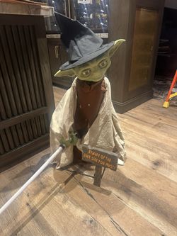 Holiday Yoda
