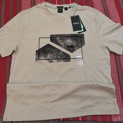 Hugo Boss - T-Shirt / Size:Medium / Brand New
