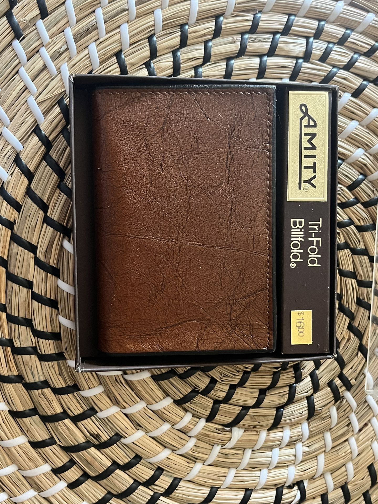 Vintage Men's Amity Tri Fold Billfold Brown Cowhide Leather Wallet