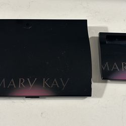 Mary Kay Magnetic Compacts