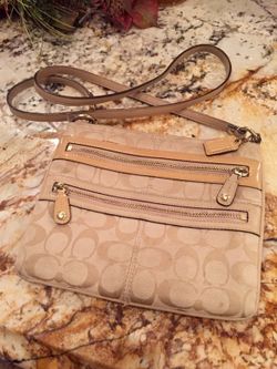 Coach Crossbody authentic bag