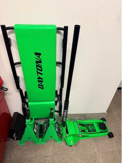 Brand New Daytona Jack Stands, low profile jack and headrest creeper