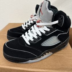 Size 9.5 Jordan 5 Retro OG Black Metallic Reimagined 2025 Size 9.5 Pre Owned No Box