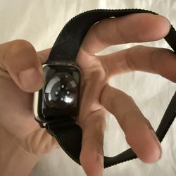 Apple Watch 7 Titanium 44mm