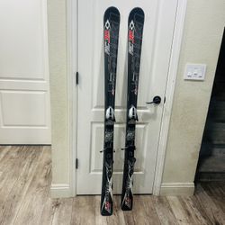 VOLKL SKIS WITH BINDINGS 163cm