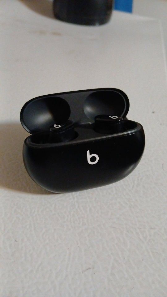 Apple Beats by Dr. Dre Studio Buds Totally Wireless Noise Cancelling Earbuds