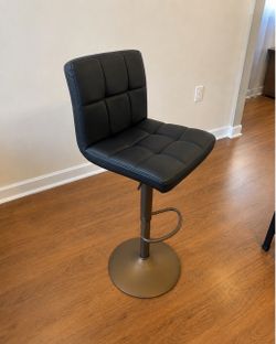 Black Adjustable Bar Stool / Counter Chair