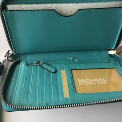 Michael Kors Wallet/wristlet