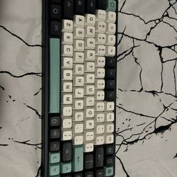 Keychron k2 keyboard