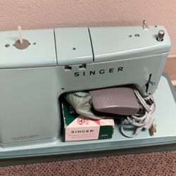 Vintage 1964 Singer Sewing Machine 