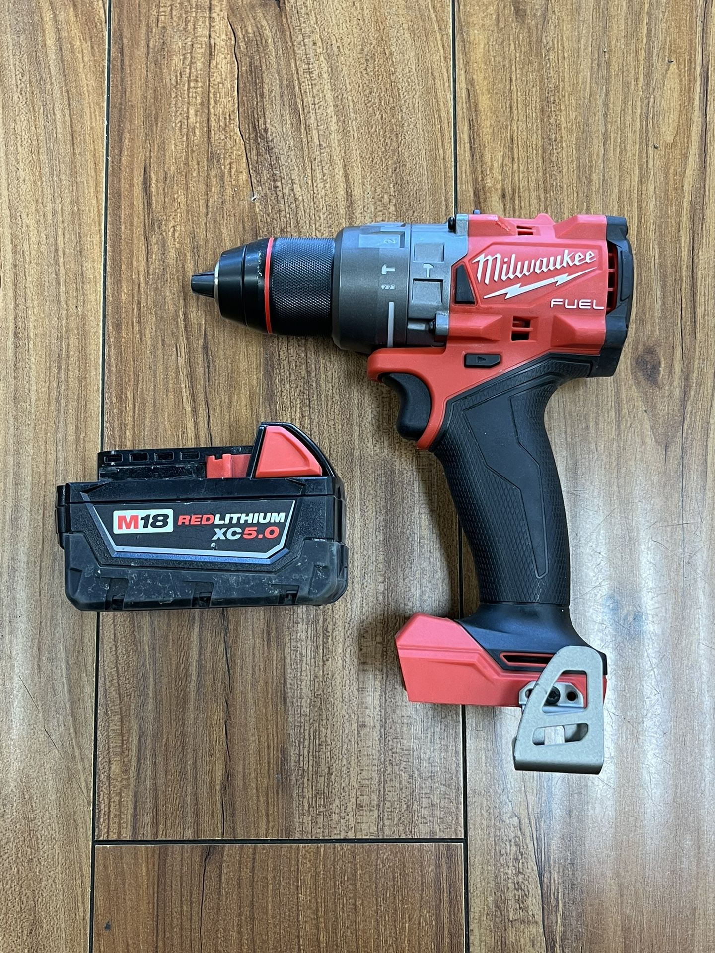 Milwaukee Hammer Drill/Driver, 2904-20, In Great Condition