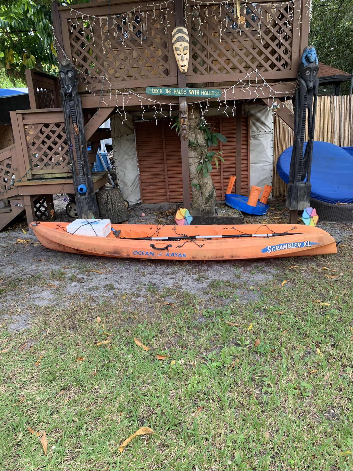 Ocean Kayak 13’ Feet w/ Paddles