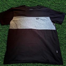 Y2K 2000s Black & grey Billabong tee