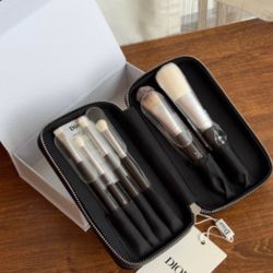 Dior Makeup Brushes Set With Leather Case Brochas De Maquillaje Dior Regalos Mujer Dia De Madre