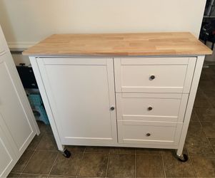 White Kitchen Island / Rolling Cart – Excellent Condition