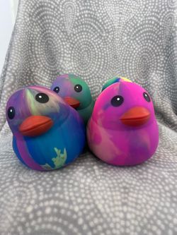 Squeeze ducks