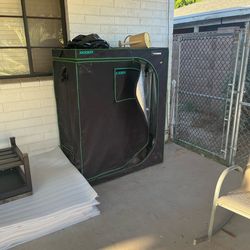 Vivosun grow tent w mars hydro light $150