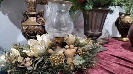Beautiful Holiday Center Piece 