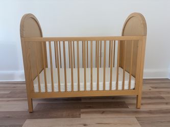 Babyletto Bondi Cane 3-1 Convertible Crib w/ Babyletto Non-Toxic Dual Stage Mattress