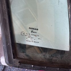 09 Nissan Sentra Window