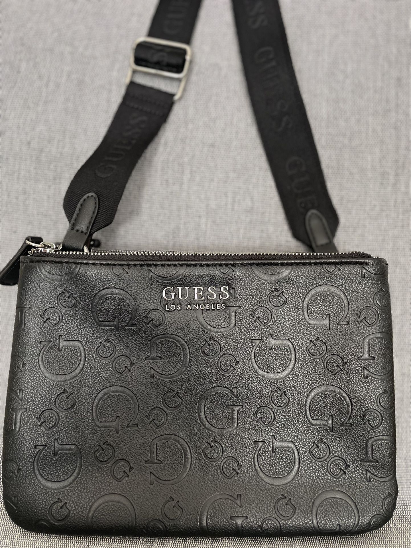 Small Guess Purse 