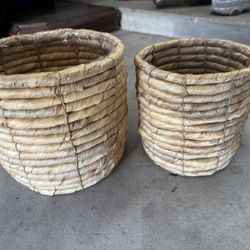 (2) Planter Pot 