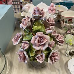 Antique Rose Decor