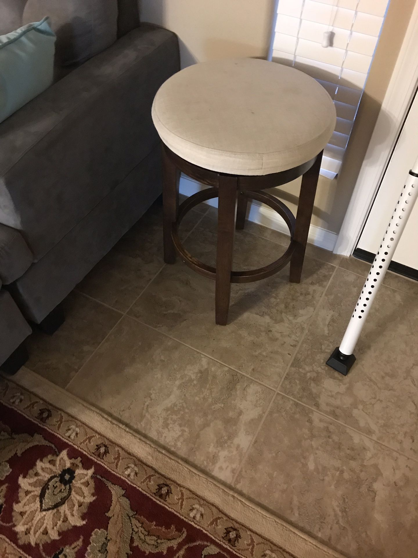 Bar stool 24 in height