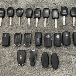 Car Keys/ Llaves De Carro