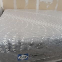 Firm Gel Memory Foam King Size Sealy Posturepedic 