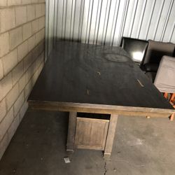 Kitchen Table & Chairs GREAT CONDITION!!