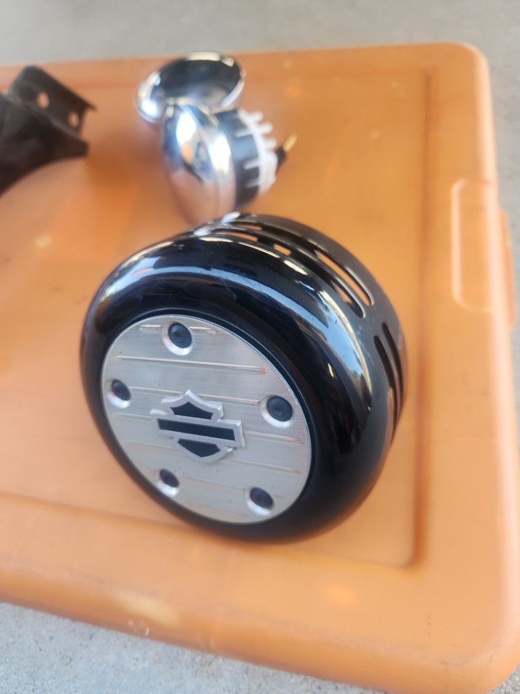 Harley-Davidson Horn Cover