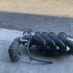 2004-2005-2006 Scion Xb Intake Manifold 