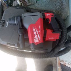 New Milwaukee M18 Fuel  One Key  Rotary Hammer Drill Tool Only 
