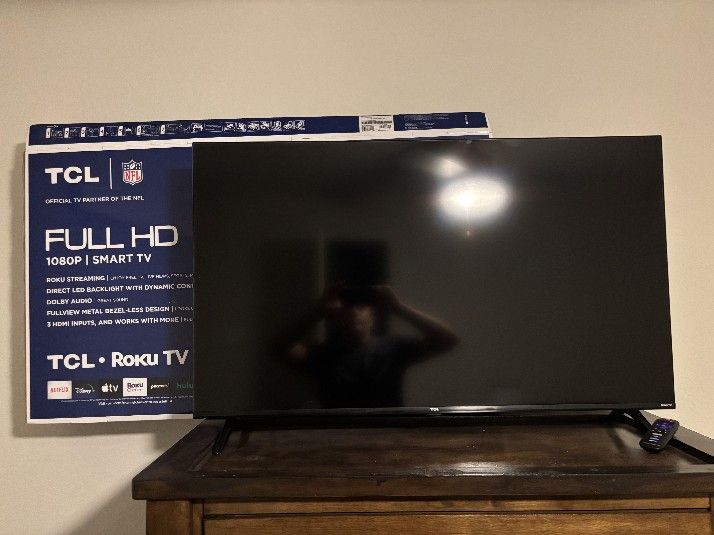 TLC Fuji HD Smart TV