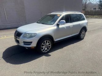 2009 Volkswagen Touareg 2