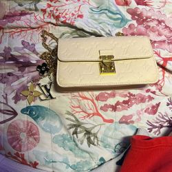 Wallet On Chain Métis Louis Vuitton 