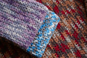 Crochet baby/toddler blanket