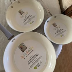 New Ceramic Skillet Set 