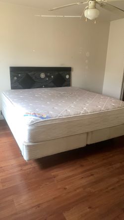 King size bed