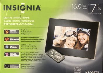 Insignia 7” Digital Picture Frame NS-DPFG